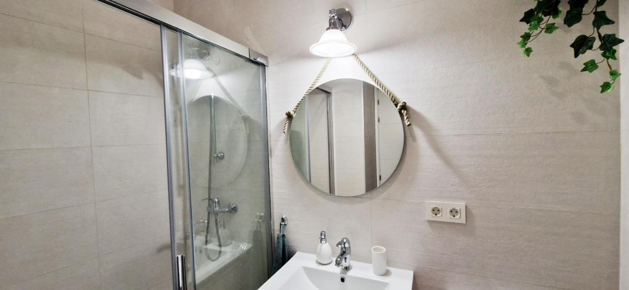 Malaga Lodge Apartments Экстерьер фото