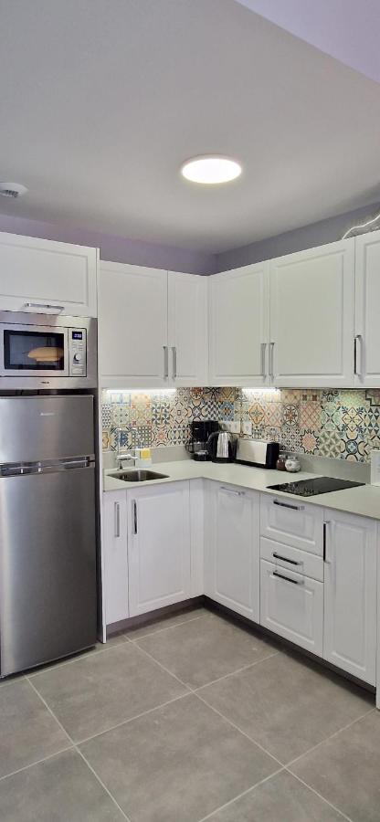 Malaga Lodge Apartments Экстерьер фото
